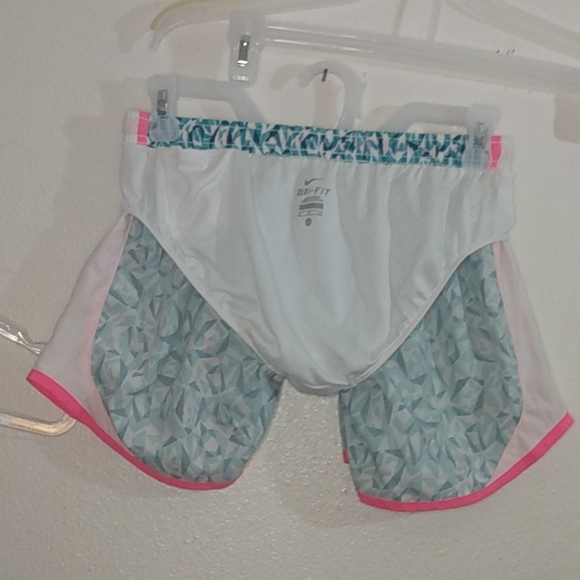Nike Tempo running shorts for girls Allover Print 2 with an inner brief size XL - Picture 12 of 12